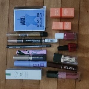 BUNDLE of New Makeup